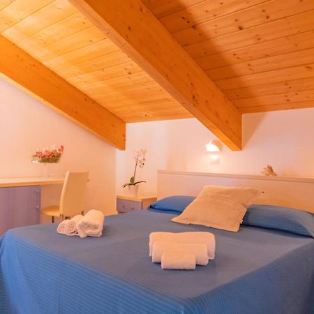 Hotel Merano Misano Adriatico Exteriör bild