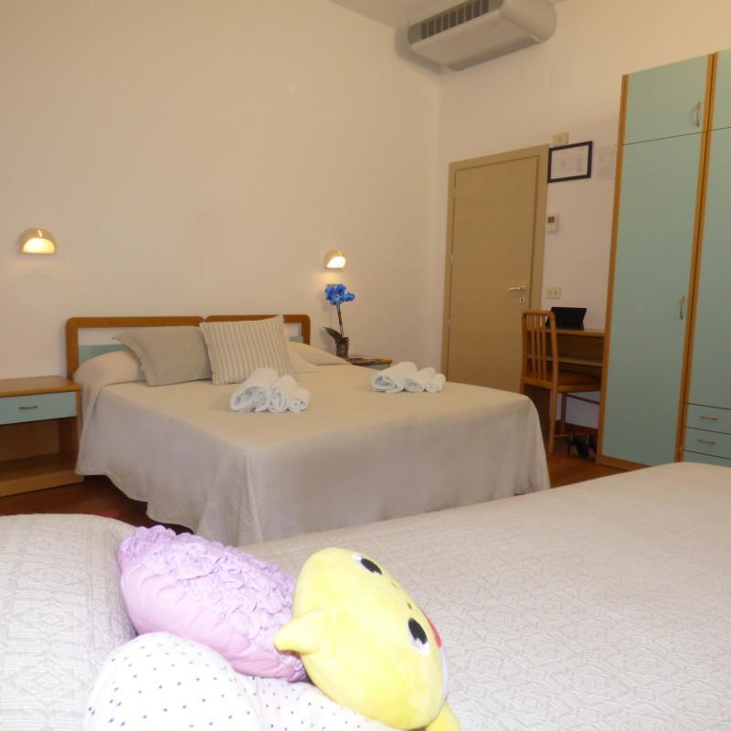 Hotel Merano Misano Adriatico Exteriör bild