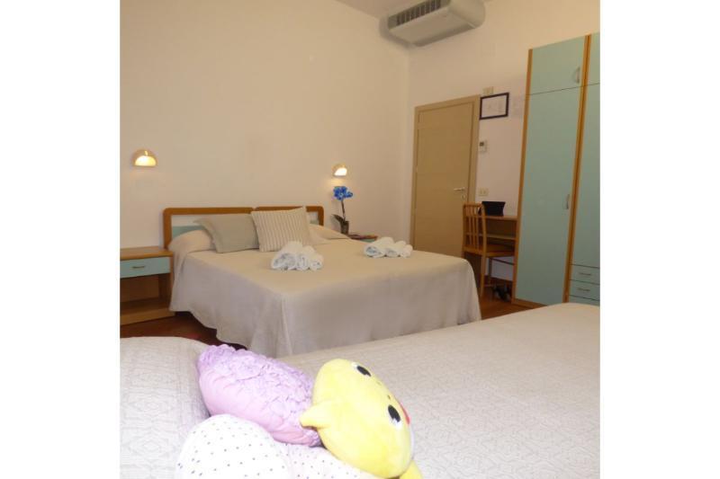 Hotel Merano Misano Adriatico Exteriör bild