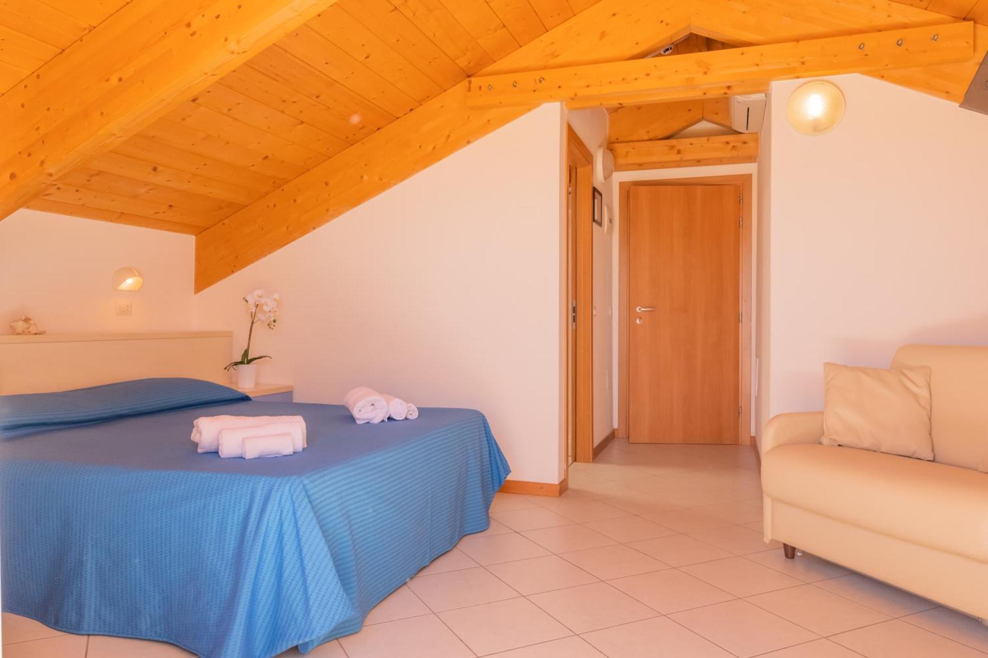 Hotel Merano Misano Adriatico Exteriör bild